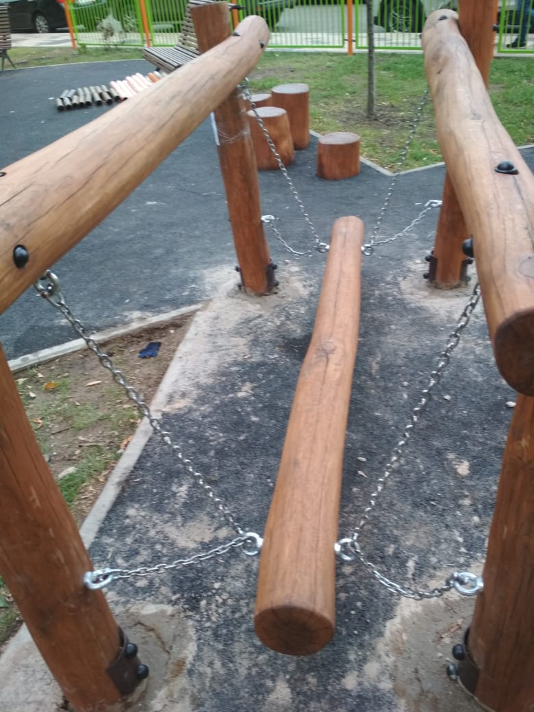 Подвесное бревно