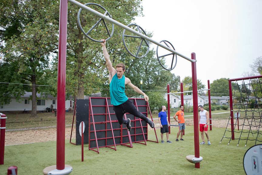 Полоса препятствий на выживание Кросс