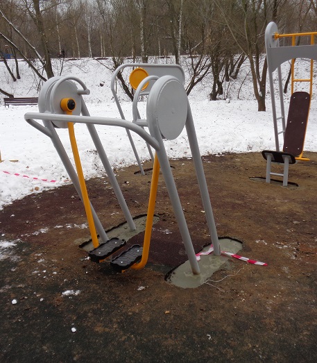 А-0103 Воздушный ход (ходули) уличный тренажер