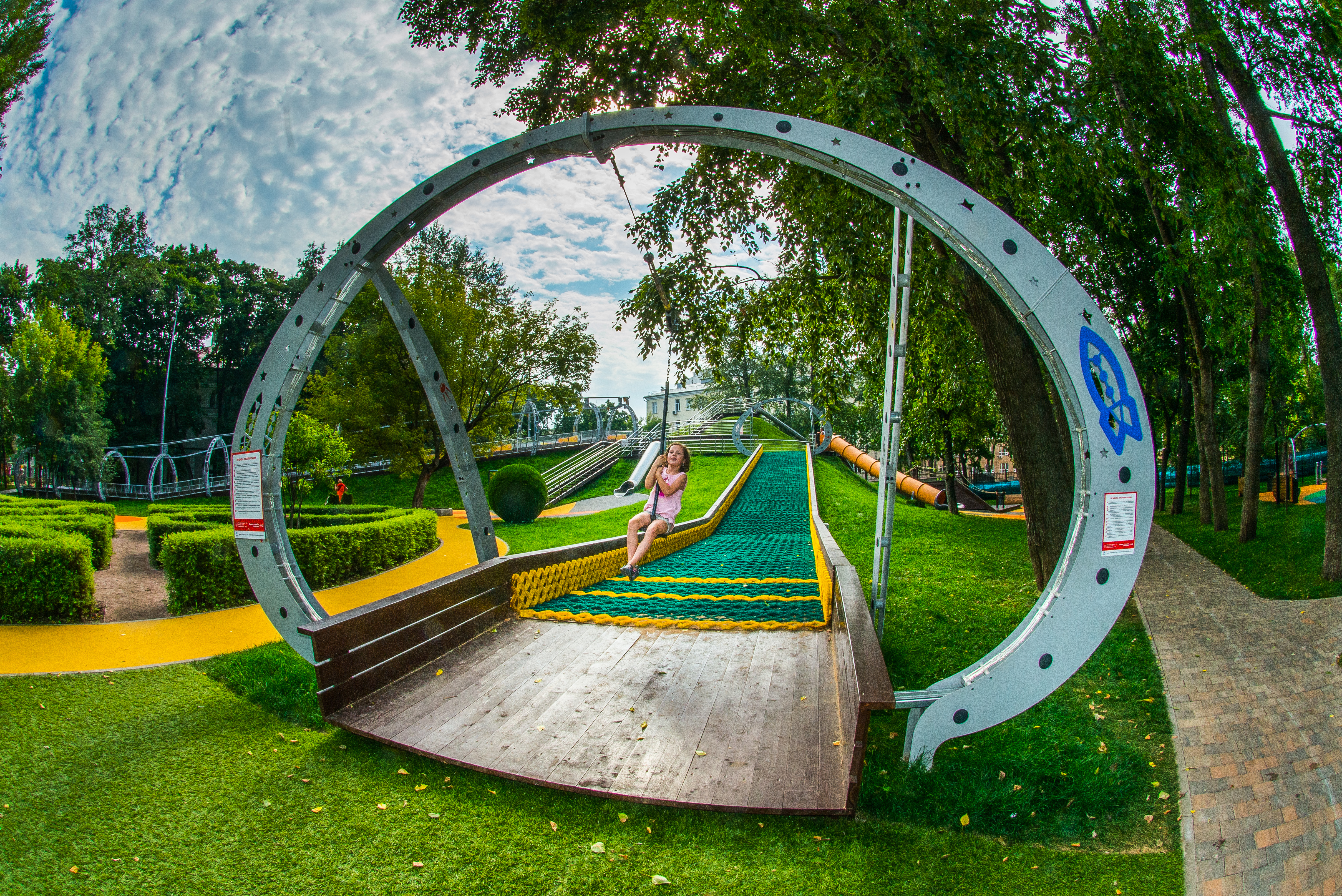 Завод "ГЕРКУЛЕС" реализовал проект обустройства парка на ул.Депутатская (г.Москва) 