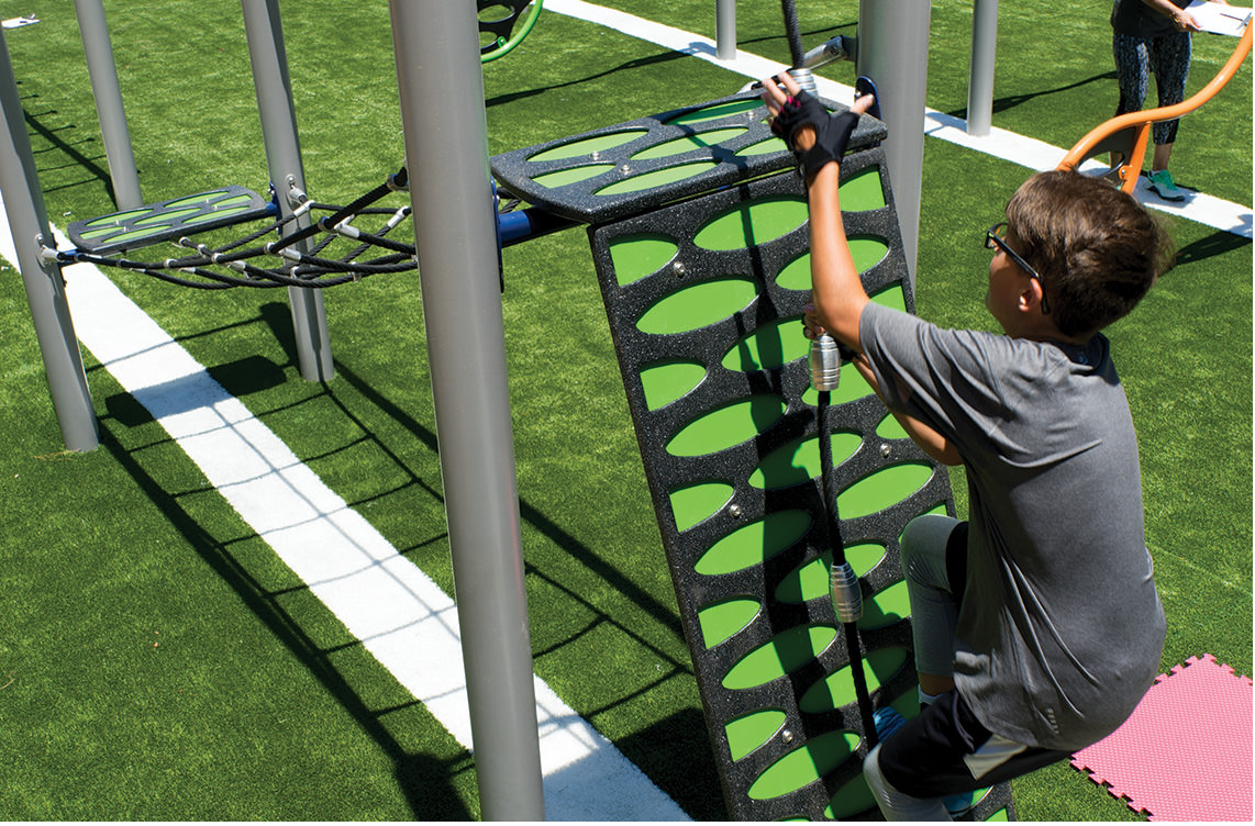 Полоса препятствий на выживание Кросс