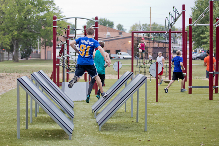 Полоса препятствий на выживание Кросс
