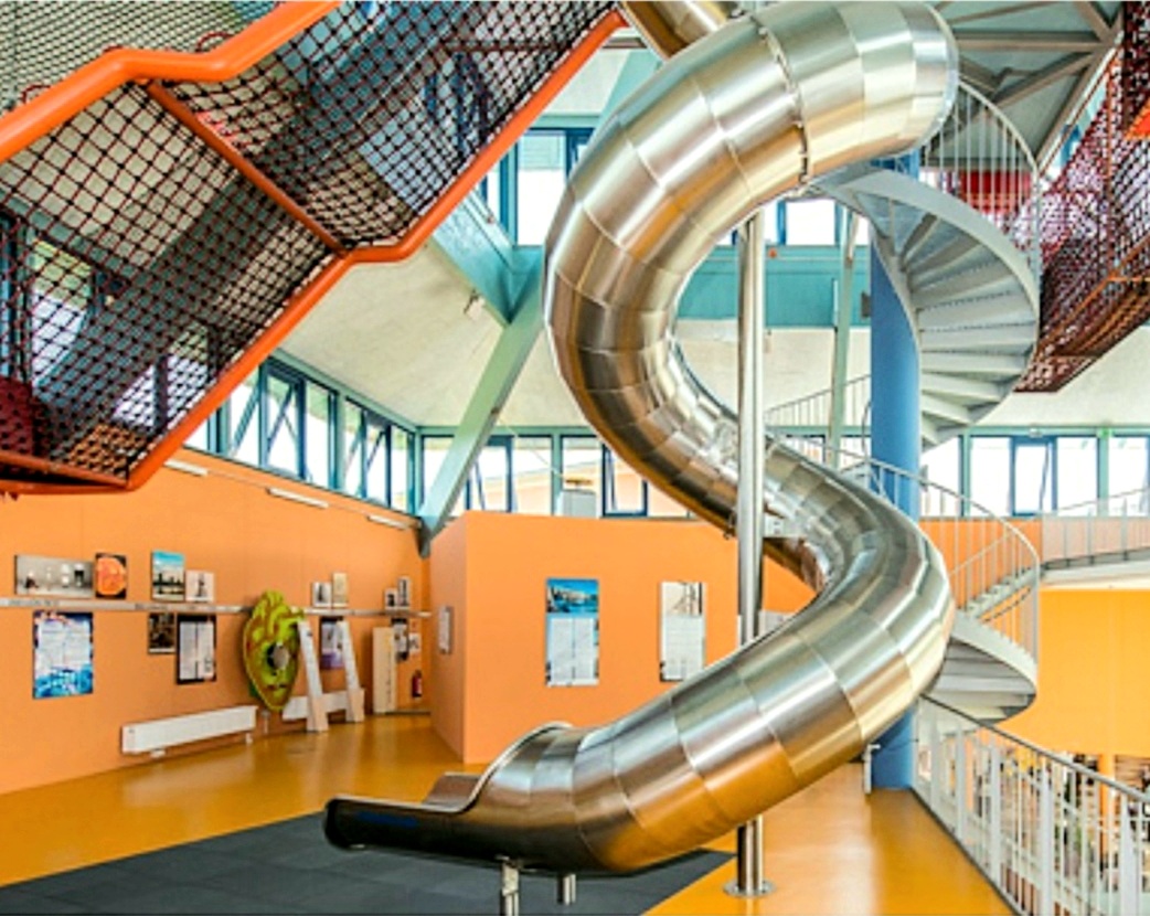 Горка-труба для детской площадки