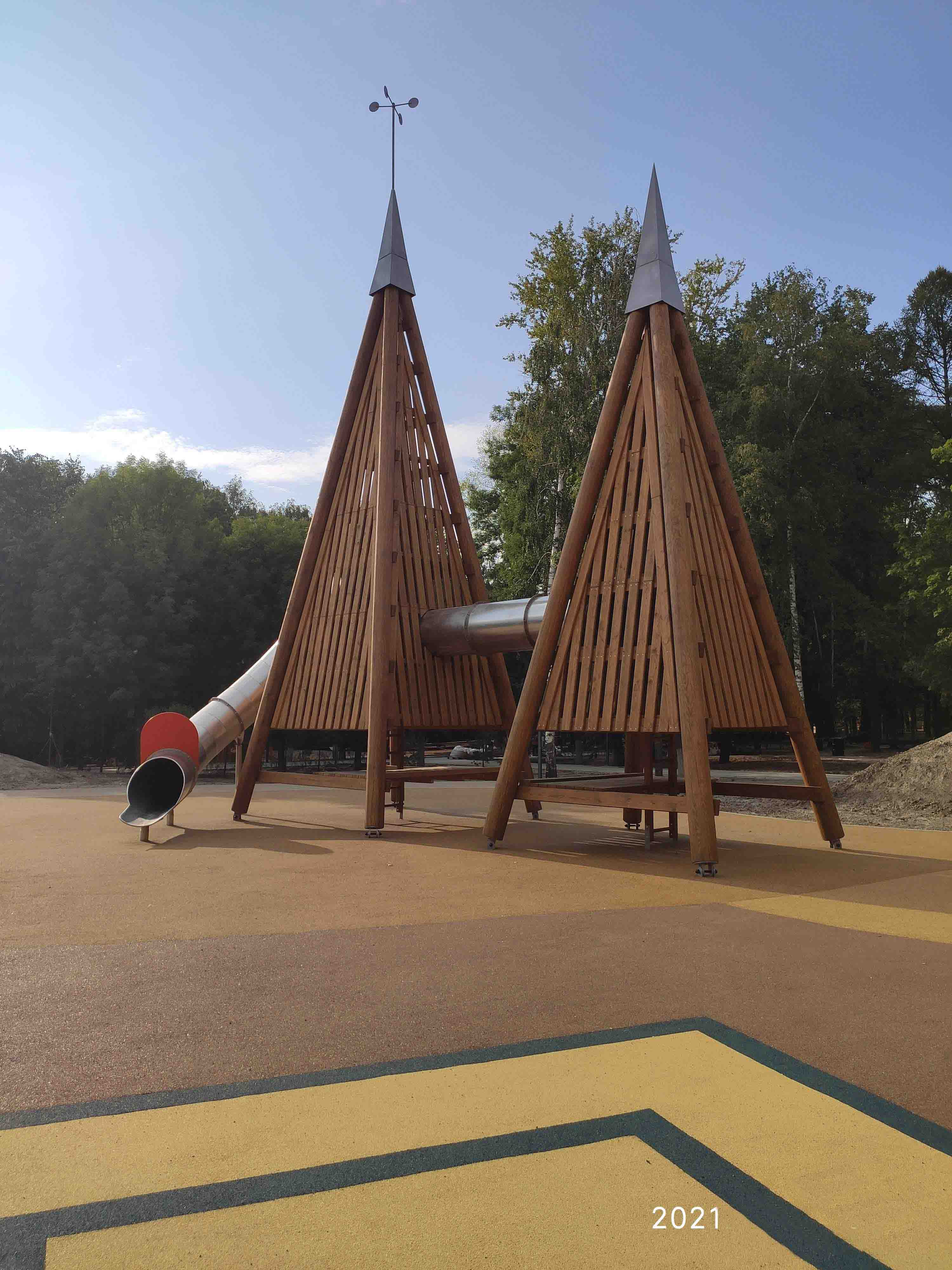 Детский игровой комплекс "Две пирамиды"